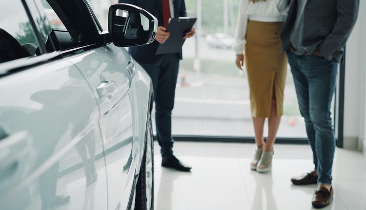 Car dealership consultation